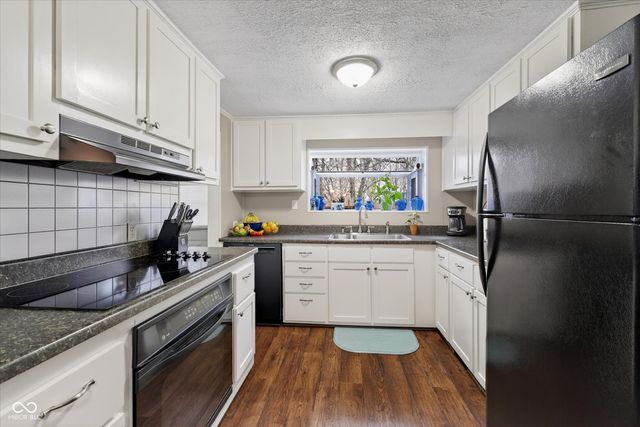 1276 S 16th Street, Noblesville, IN 46060