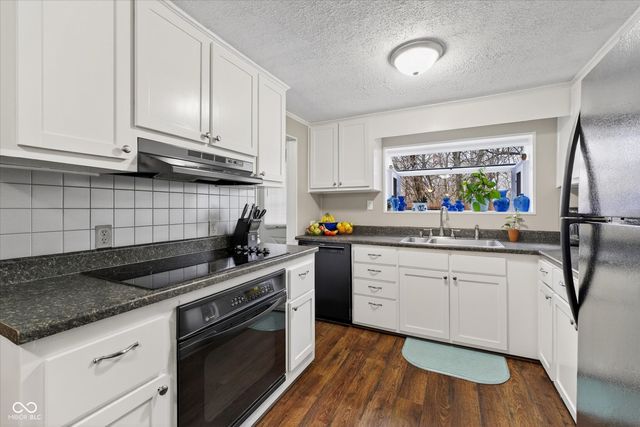 1276 S 16th Street, Noblesville, IN 46060