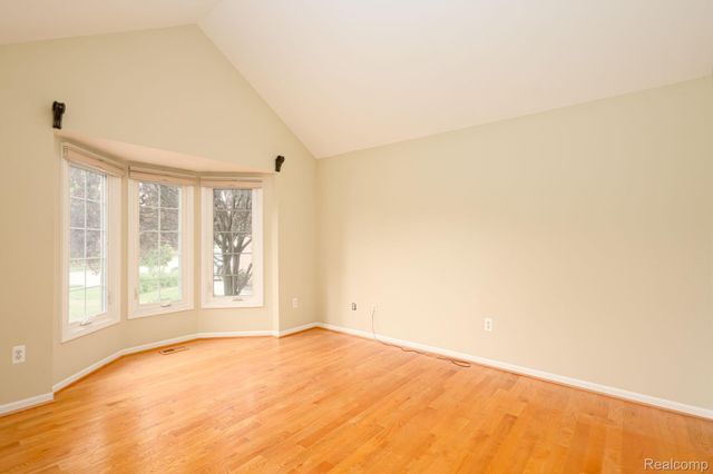 47248 Malburg Way Drive, Macomb Township, MI 48044