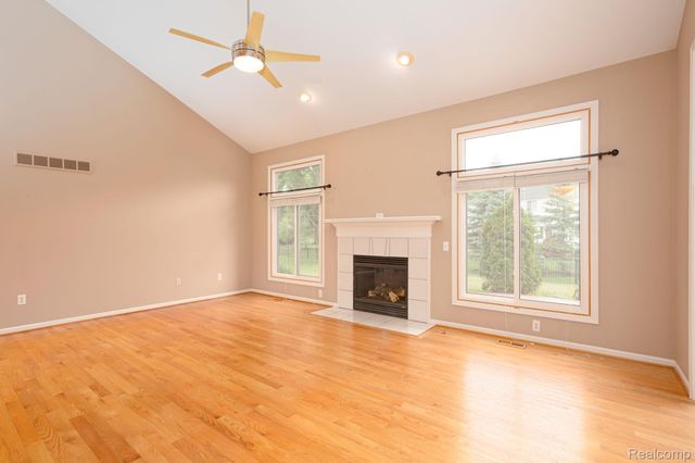 47248 Malburg Way Drive, Macomb Township, MI 48044