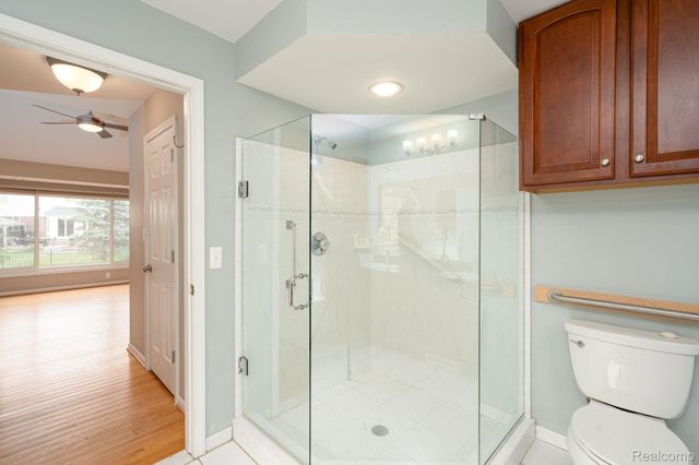 47248 Malburg Way Drive, Macomb Township, MI 48044