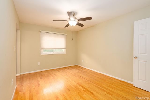 47248 Malburg Way Drive, Macomb Township, MI 48044