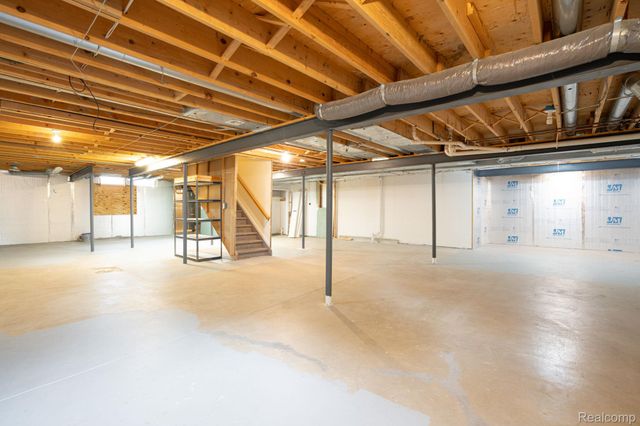 47248 Malburg Way Drive, Macomb Township, MI 48044