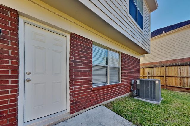 19123 Oakway Drive, Humble, TX 77346