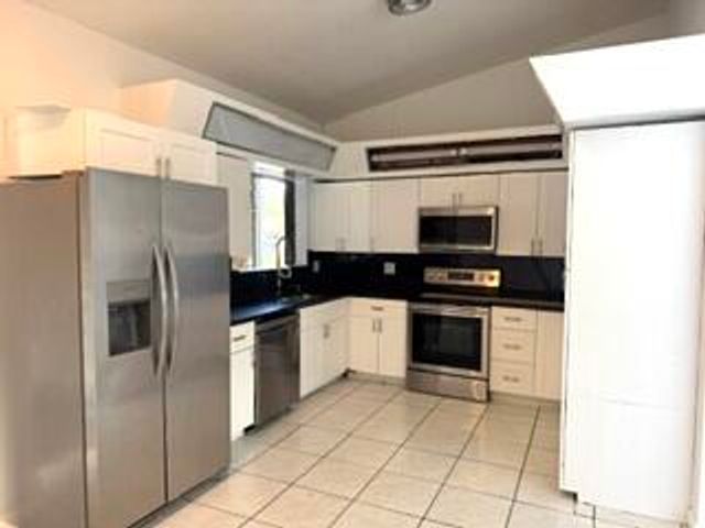 4411 NE 13TH Terrace, Oakland Park, FL 33334