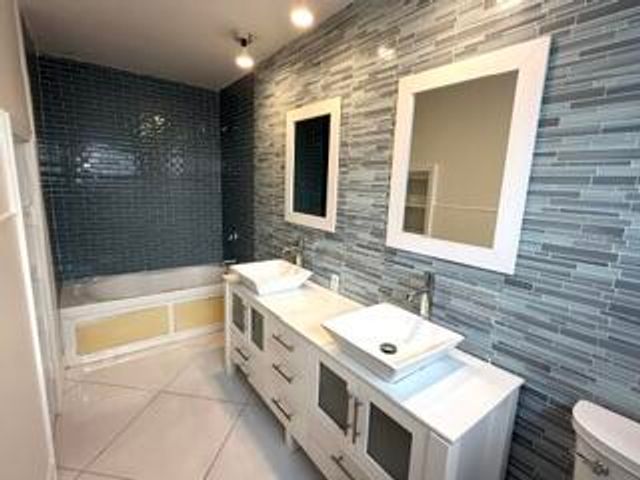 4411 NE 13TH Terrace, Oakland Park, FL 33334