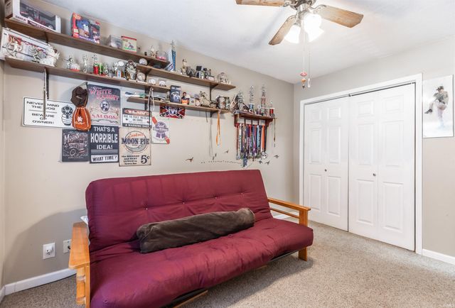 7518 Meadowview Drive, Evansville, IN 47710