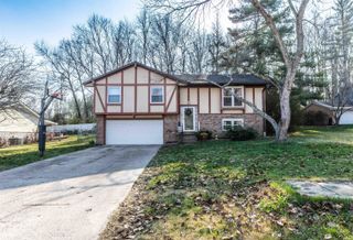 7518 Meadowview Drive, Evansville, IN 47710