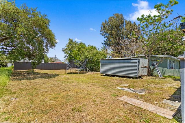 11969 SW 216th St, Miami, FL 33170