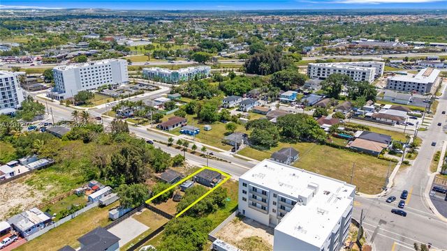 11969 SW 216th St, Miami, FL 33170