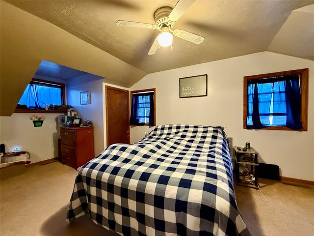 157 W 4TH Street, Waterford, PA 16441