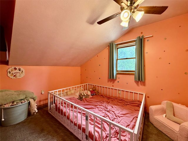 157 W 4TH Street, Waterford, PA 16441