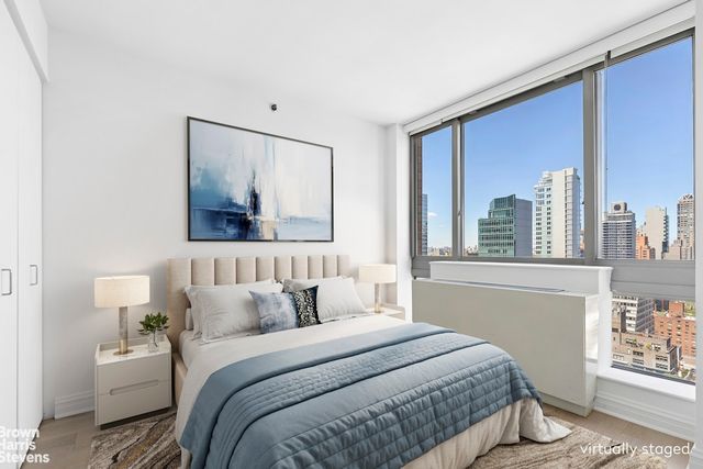 235 E 55th St Apt 34A, New York City, NY 10022