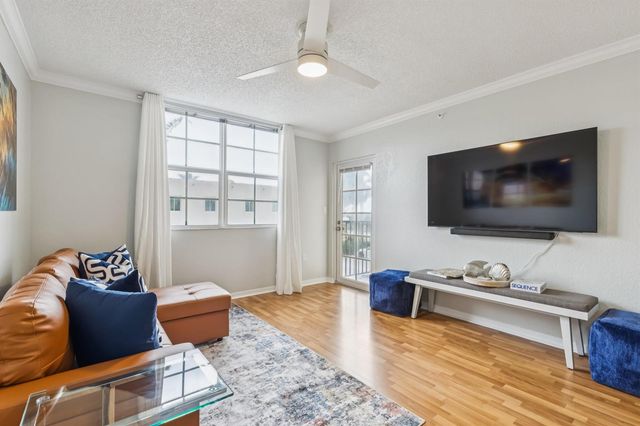 1801 N Flagler Drive 238, West Palm Beach, FL 33407