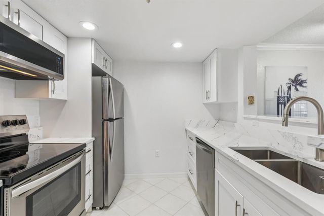 1801 N Flagler Drive 238, West Palm Beach, FL 33407