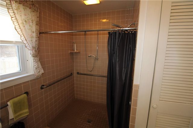 836 matteson Road, Coventry, RI 02816