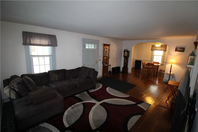 836 matteson Road, Coventry, RI 02816