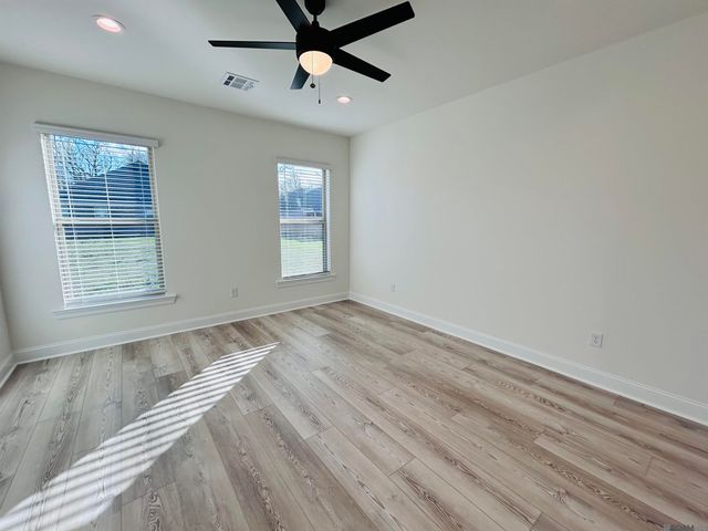 4965 Trinity Dr, Addis, LA 70710