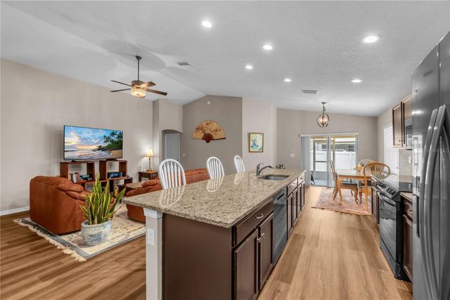 719 VINEYARD RESERVE COURT, Seffner, FL 33584