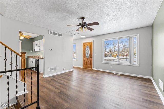 3867 Faber Terrace, Waterford Twp, MI 48328