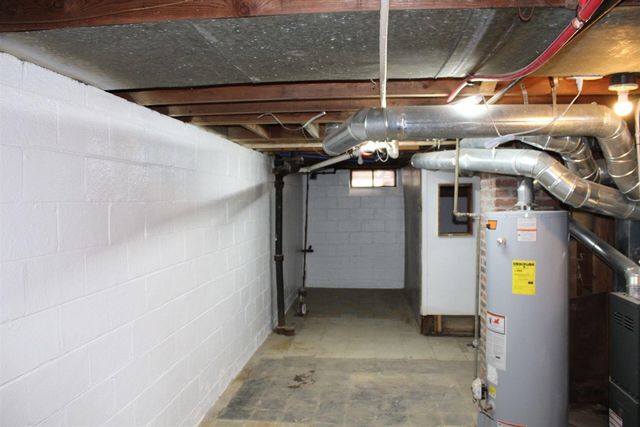 8045 Appoline Street, Detroit, MI 48228