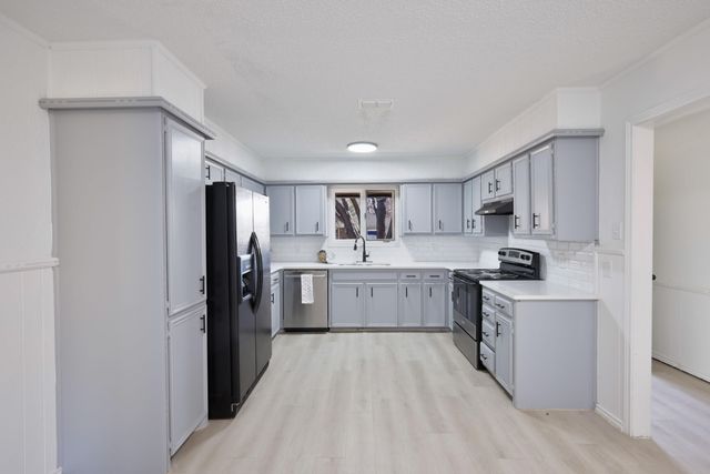 5104 73rd Street, Lubbock, TX 79424