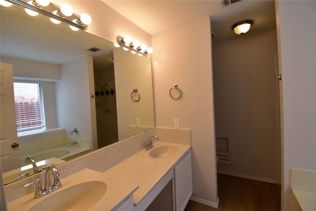 7837 Roundtable Road, Frisco, TX 75035