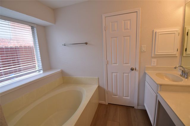 7837 Roundtable Road, Frisco, TX 75035