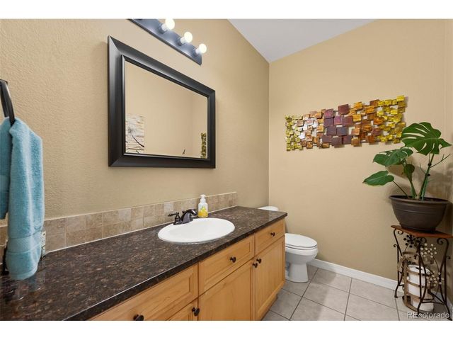 2634 S Halifax Ct, Aurora, CO 80013