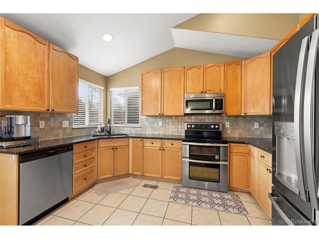 2634 S Halifax Ct, Aurora, CO 80013