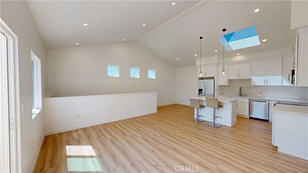 363 Flower B, Costa Mesa, CA 92627