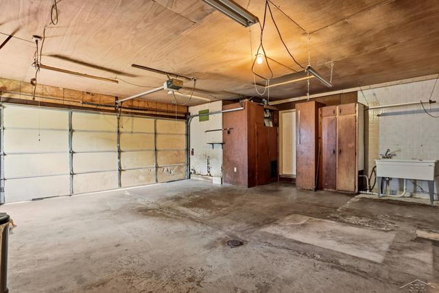 2904 Clayburn Road, Saginaw Twp, MI 48603