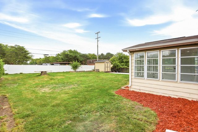 2904 Clayburn Road, Saginaw Twp, MI 48603