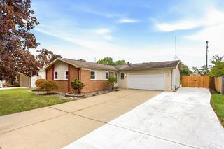 2904 Clayburn Road, Saginaw Twp, MI 48603
