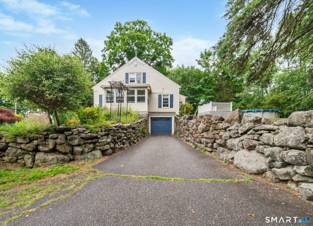 413 Watertown Road, Middlebury, CT 06762