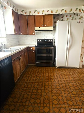 225 Donna Lea Boulevard, Amherst, NY 14221