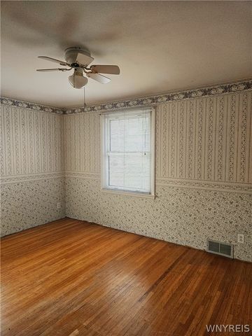 225 Donna Lea Boulevard, Amherst, NY 14221