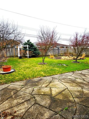 225 Donna Lea Boulevard, Amherst, NY 14221