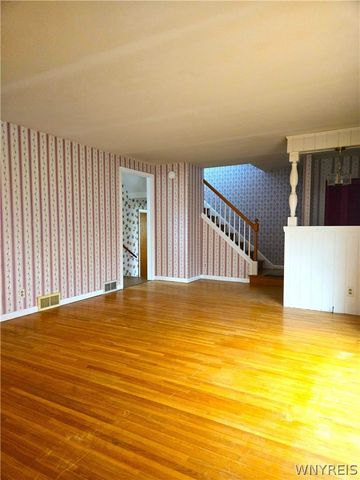 225 Donna Lea Boulevard, Amherst, NY 14221