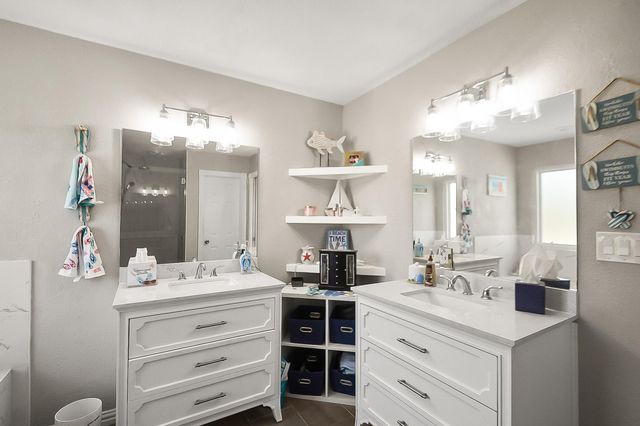 2609 Trippodo Street, Dickinson, TX 77539