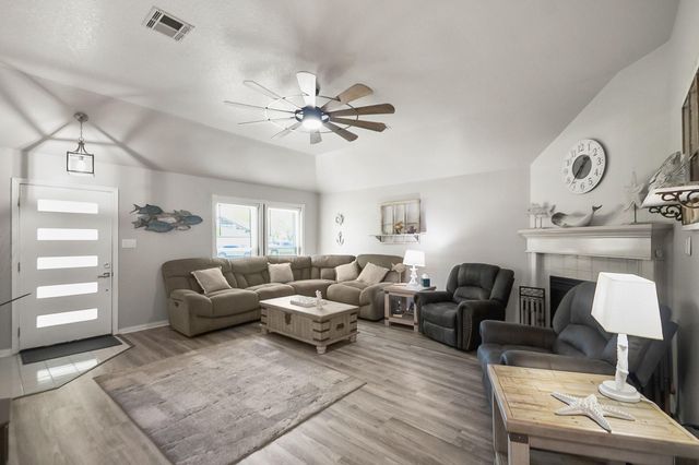 2609 Trippodo Street, Dickinson, TX 77539