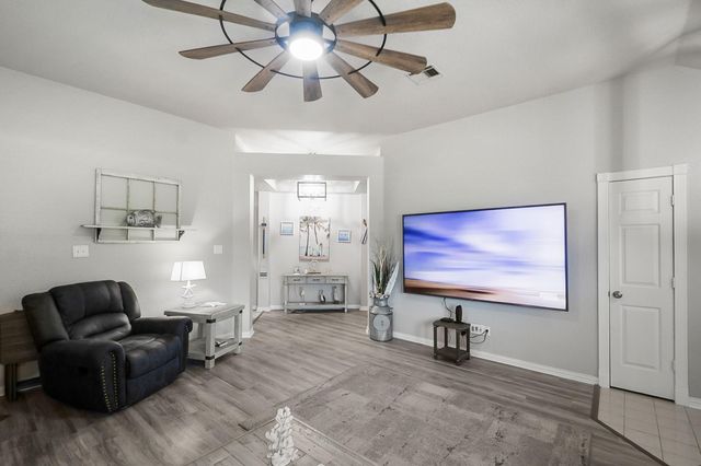 2609 Trippodo Street, Dickinson, TX 77539