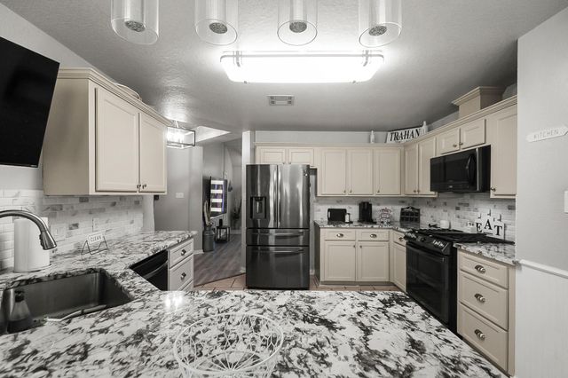 2609 Trippodo Street, Dickinson, TX 77539