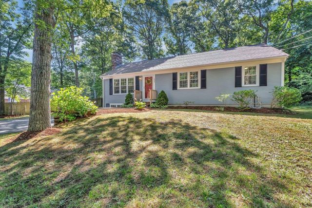 135 Scudder Avenue, Hyannis, MA 02601
