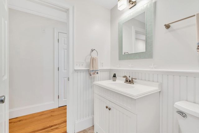 135 Scudder Avenue, Hyannis, MA 02601