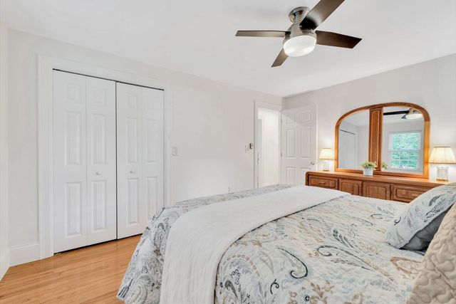 135 Scudder Avenue, Hyannis, MA 02601