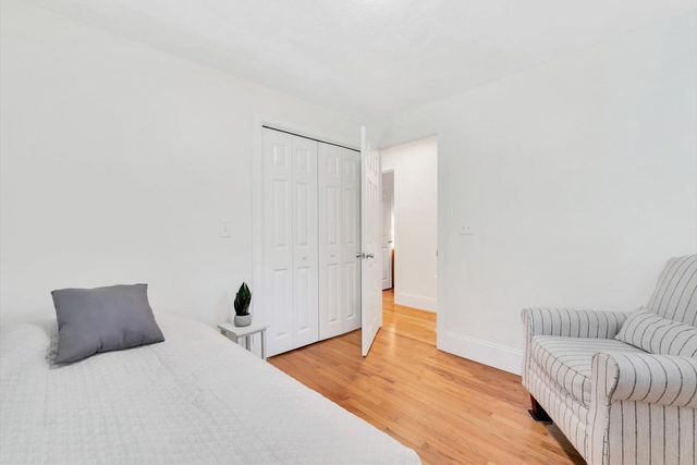 135 Scudder Avenue, Hyannis, MA 02601