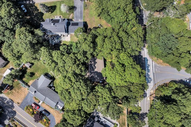 135 Scudder Avenue, Hyannis, MA 02601