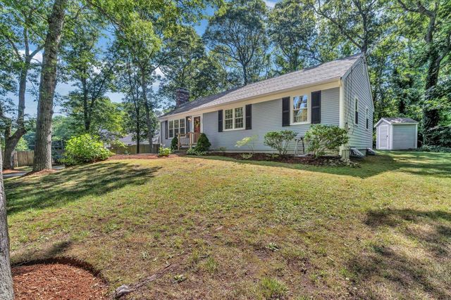 135 Scudder Avenue, Hyannis, MA 02601