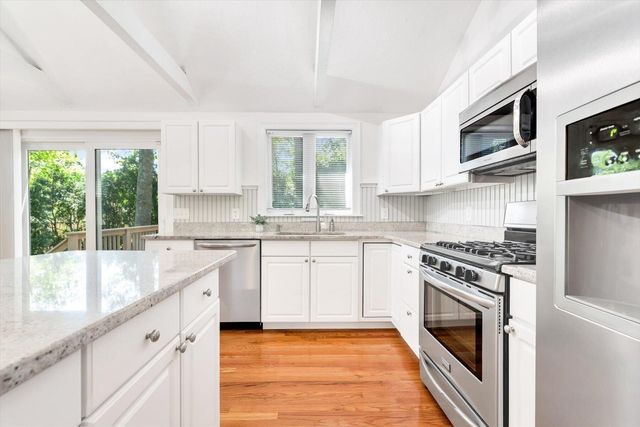 135 Scudder Avenue, Hyannis, MA 02601